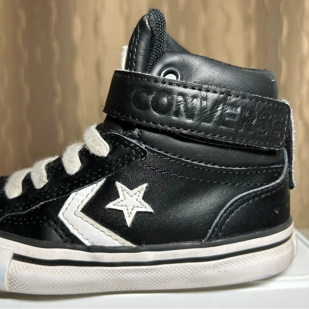 Converse All Star Pro Blaze Strap Kid's 11 Sneaker Black Leather High Top